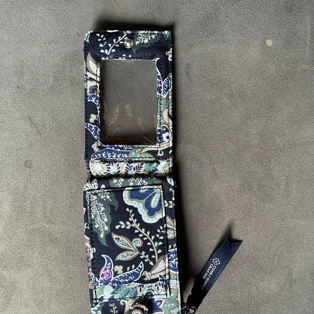 Vera Bradley deluxe zip ID case Java Navy Camo